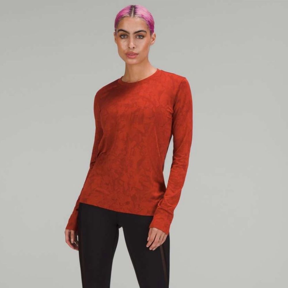 NWT Lululemon swiftly relaxed long sleeve